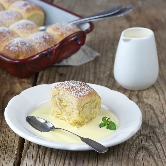 Austrian yeast dumplings - Recipe photo by Sweets and Lifestyle