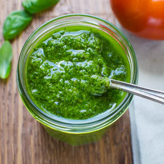 Pesto with Pine Nuts - Recipe photo by garlic and zest