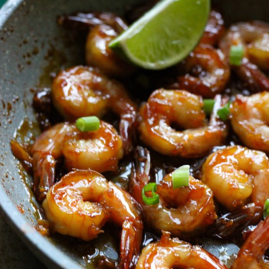Honey garlic lime glazed shrimp - Recipe photo by Berrymaple