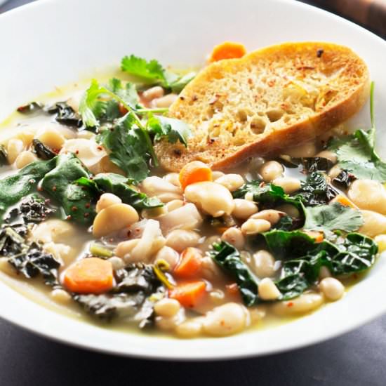 Greens & Beans soup - Recipe photo by Chickfoodtv