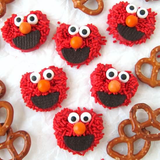 Elmo Pretzels - Recipe photo by Hungry Happenings