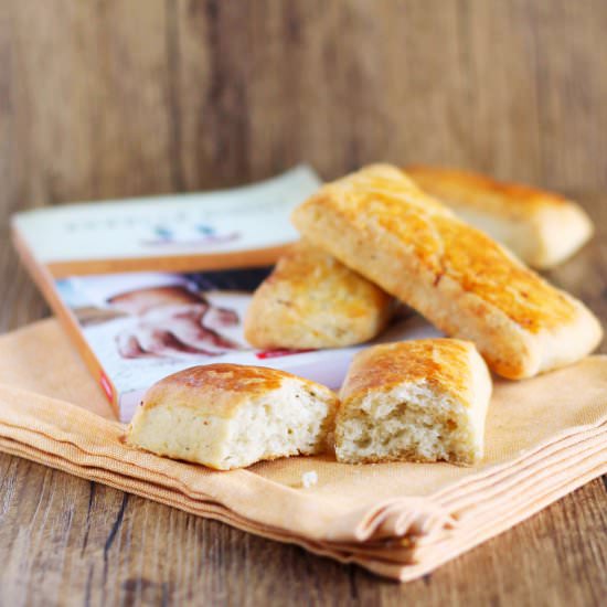 Blue cheese focaccia - Recipe photo by La Mora Romagnola
