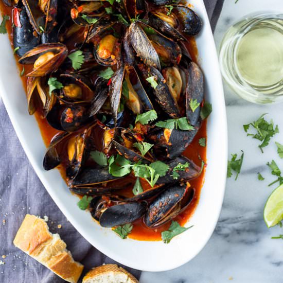 Guajillo Chili Mussels - Recipe photo by Fork in the Kitchen