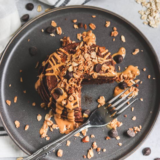 Chocolate Banana Oat Pancakes - Recipe photo by lemons and zest