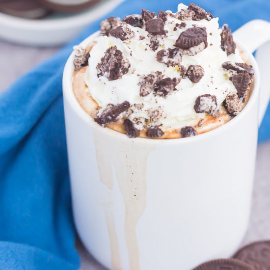 Cookies and Cream Hot Chocolate - Recipe photo by pumpkinnspice