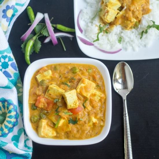 Vegan Tofu and Tomato Curry - Recipe photo by srividhya