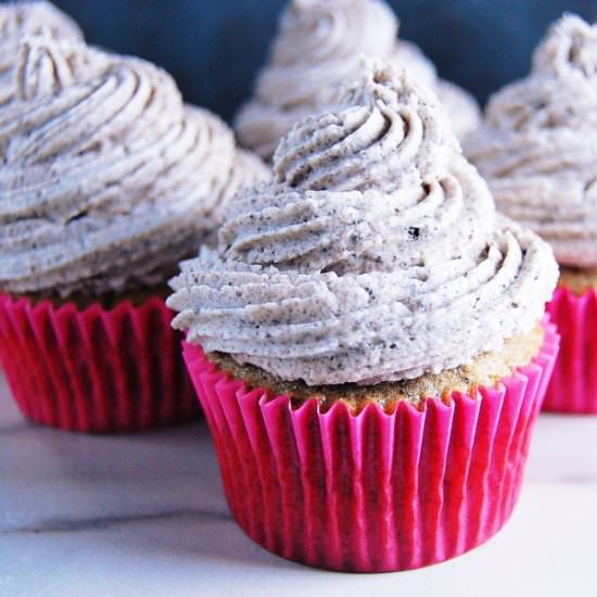 Cookies n' Cream Cupcakes - Recipe photo by Bluespoonbakery
