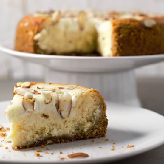 White Chocolate Amaretto Cheesecake - Recipe photo by ZonaCooks