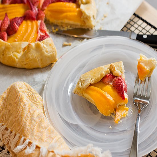 Mango Strawberries Cream Cheese Crostata - Recipe photo by anns-liee