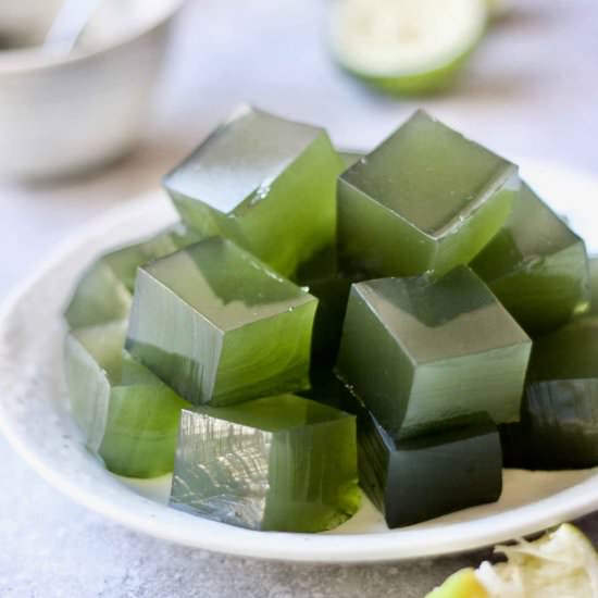 Healthy Limeade Jello - Recipe photo by YangsNourishingKitchen