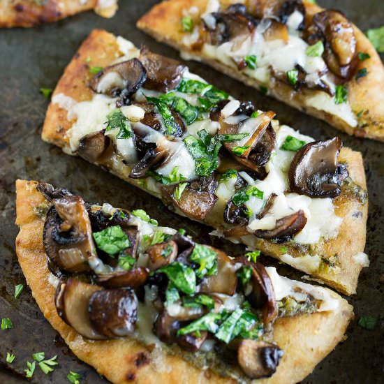 Mushroom Flatbread Pizza - Recipe photo by peasandcrayons