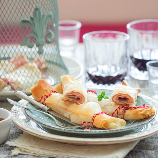 Ham and Mozzarella Crackers - Recipe photo by AngellovesCooking