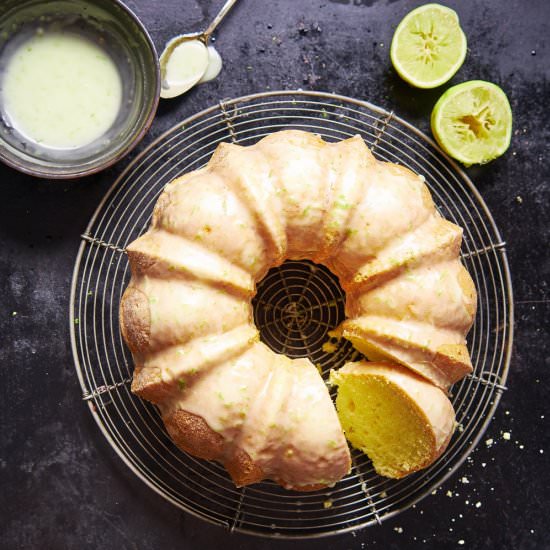 Absinthe Bundt Cake - Recipe photo by Cuisine Helvetica