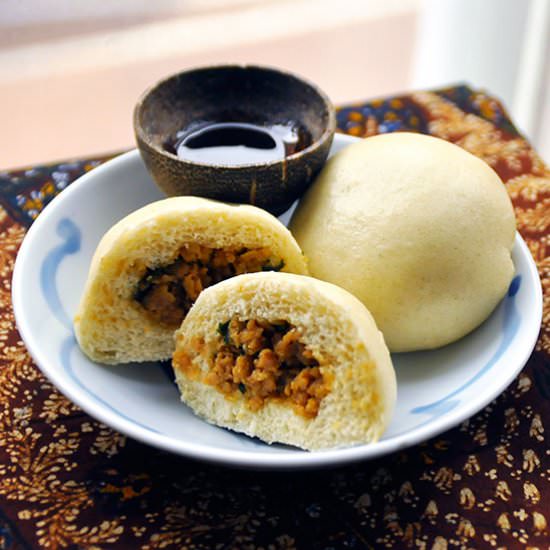 Vegetarian Bapao with Minced 'Meat' - Recipe photo by Pisang Susu