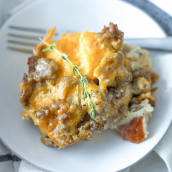 Easy Overnight Breakfast Strata - Recipe photo by thedelightfulbite