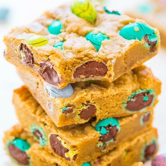 Easter Egg Blondies - Recipe photo by Averie