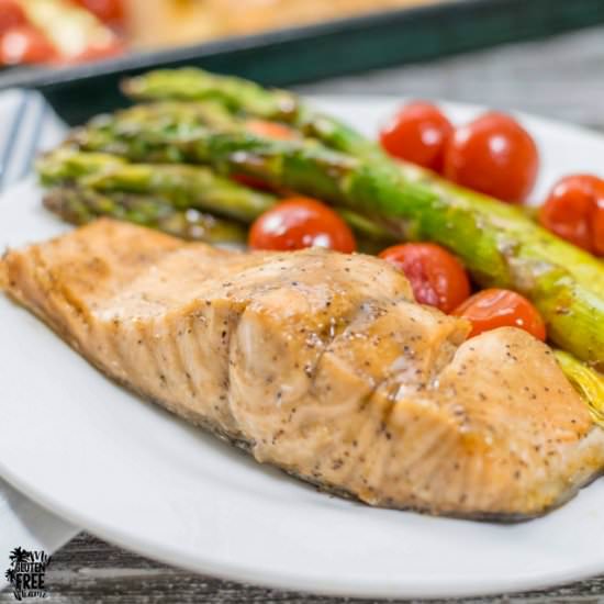 Balsamic Glazed Salmon w/ Asparagus - Recipe photo by glutenfreemiami