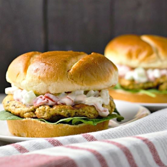 Salmon Burgers with Ranch Sauce - Recipe photo by ZonaCooks