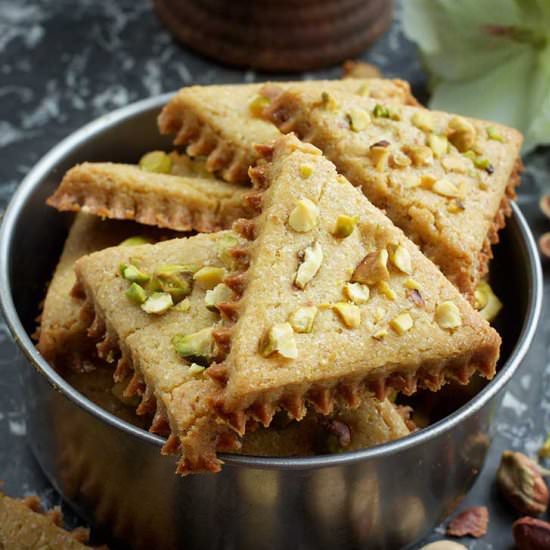 Chickpea Cookies with Pistachios - Recipe photo by gourmandelle