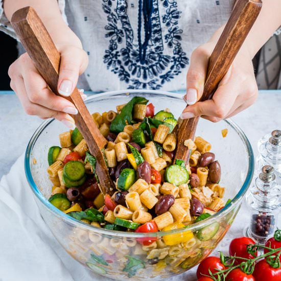 Easy Mediterranean Pasta Salad - Recipe photo by Blondelish.com