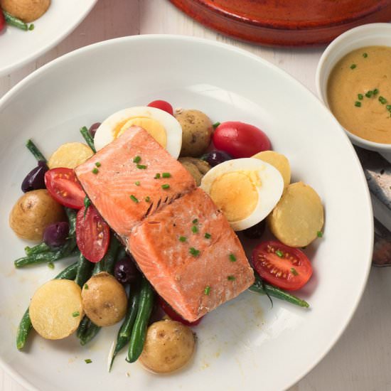 salmon salad nicoise - Recipe photo by glebekitchen
