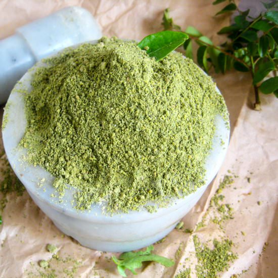 curry leaf powder - Recipe photo by madhuriscuisine