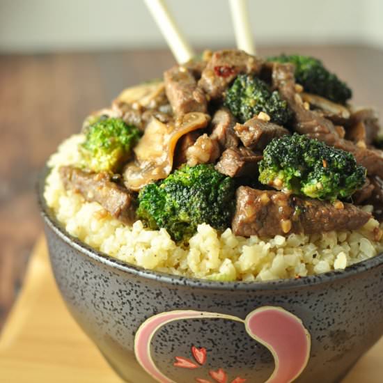 Keto Beef and Broccoli Stir Fry - Recipe photo by Peace Love and Low Carb