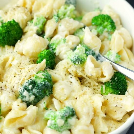 Stove Top Alfredo Mac and Cheese - Recipe photo by Garden in the kitchen