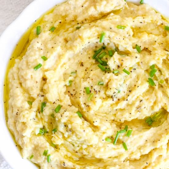Homemade Artichoke Hummus - Recipe photo by Kathryns.kitchen.blog