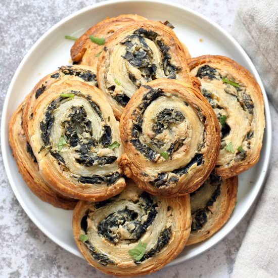 Vegan Spinach Pinwheels - Recipe photo by richa