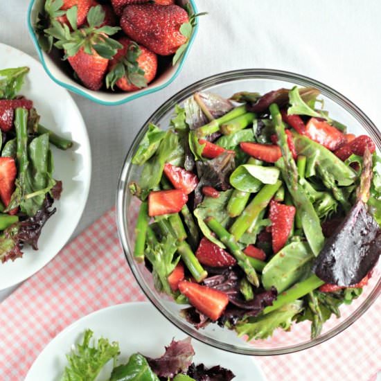Asparagus Strawberry Salad - Recipe photo by mindyscookingobsession