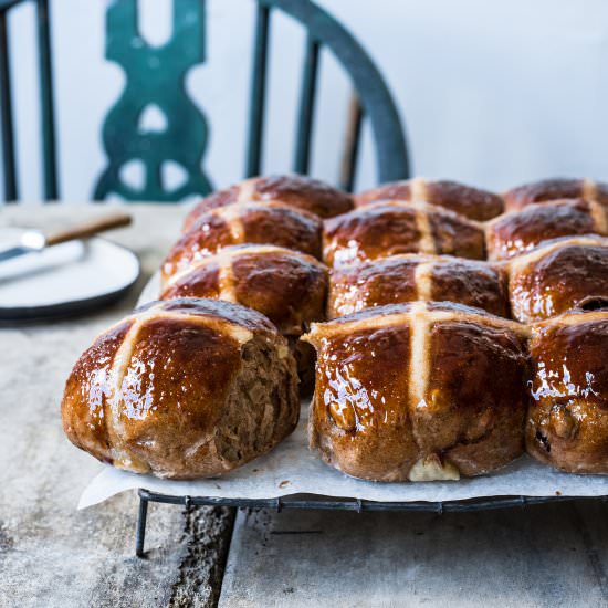Apple & Cinnamon Hot Cross Buns - Recipe photo by The Hungry Cook