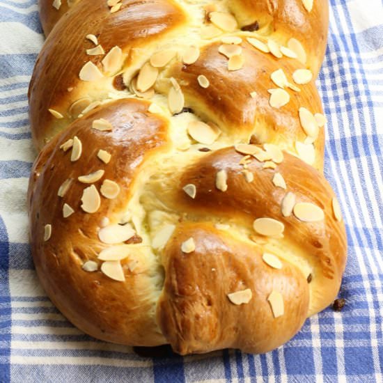 German Raisin Bread - Recipe photo by EarthFoodandFire
