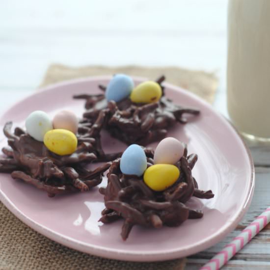 Nutella No-Bake Bird Nest Cookie - Recipe photo by SheSaved