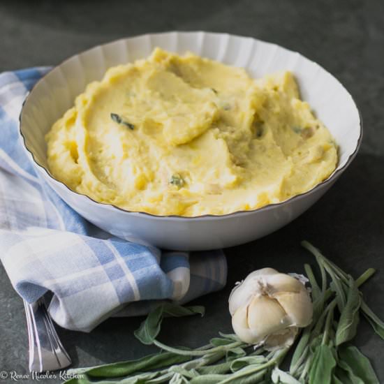 Garlic Mashed Potatoes - Recipe photo by RNsKitchen