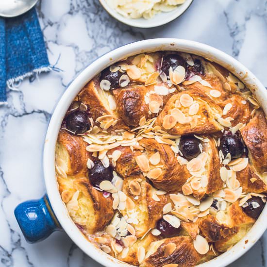 Cherry Croissant Bread Pudding - Recipe photo by 100 Decors