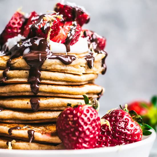 Vegan Lemon Cardamom Pancakes - Recipe photo by occasionallyeggs
