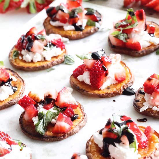 Strawberry Sweet Potato Crostini - Recipe photo by dashofmandi