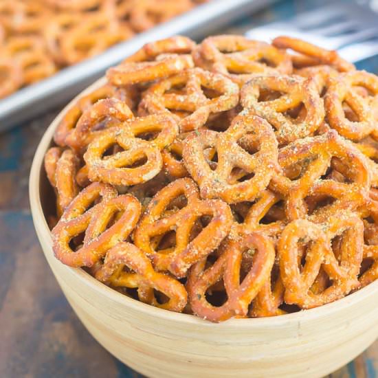Garlic Ranch Pretzels - Recipe photo by pumpkinnspice