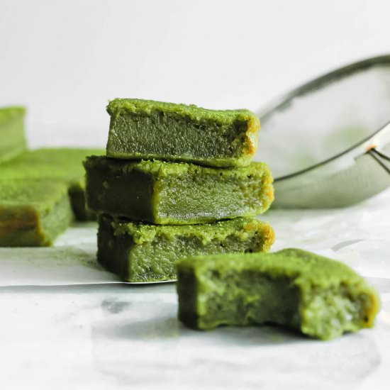 Matcha Brownie Mochi (Brochi) - Recipe photo by siftandsimmer