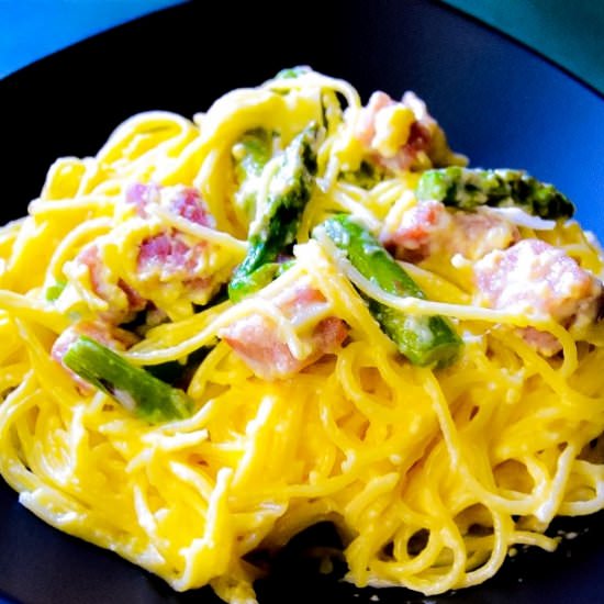 Ham and Asparagus Carbonara - Recipe photo by Messy Cutting Board