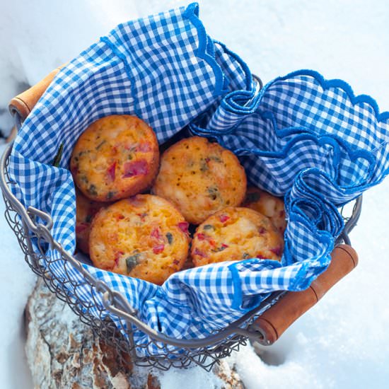 Muffins with chicken and bell pepper - Recipe photo by lesyasha