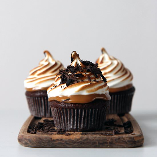 Chocolate cupcakes with meringue - Recipe photo by cupcake alchemist