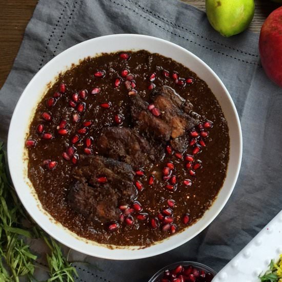 Khoresht-e Fesenjān - Recipe photo by TheMDChef
