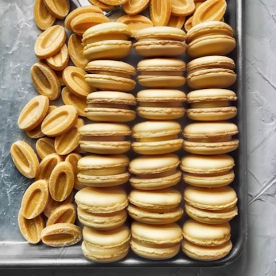 passionfruit macarons - Recipe photo by thymeforbreakfast