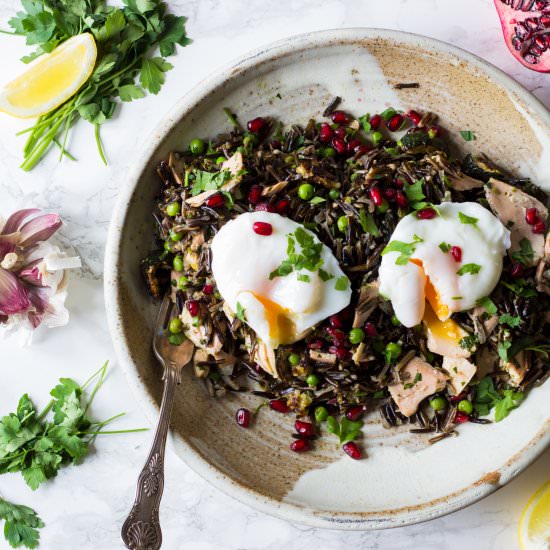 Wild rice salad with salmon and egg - Recipe photo by Properfoodie