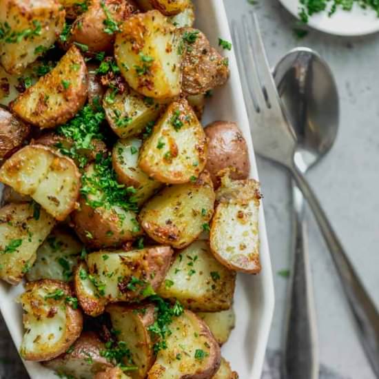 Garlic Parmesan Roasted Potatoes - Recipe photo by feelgoodfoodie1