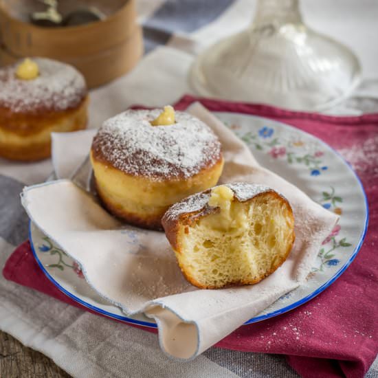 Italian doughnuts – Bomboloni - Recipe photo by Mimis Kingdom