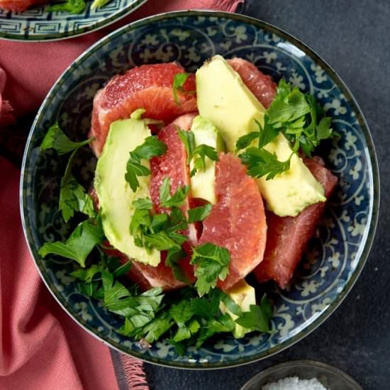 SIMPLE GRAPEFRUIT & AVOCADO SALAD - Recipe photo by ACleanBake