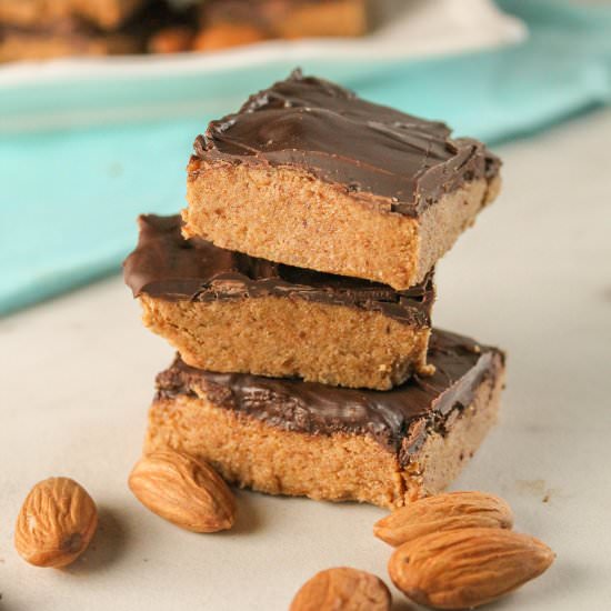 Low Carb Keto Protein Bars - Recipe photo by tessadomesticdiva